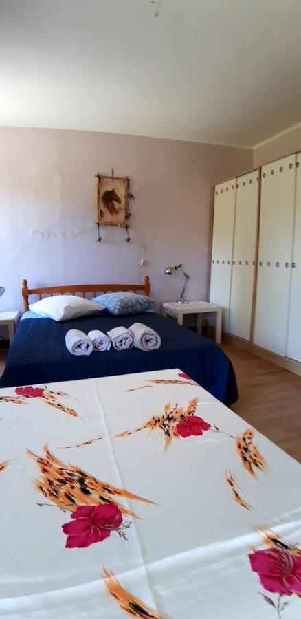 Chez Josie, Chambre 18Mcarre Dans Une Longere Normande Francheville  Exterior foto