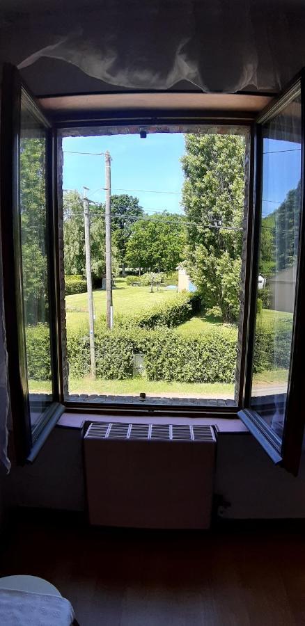 Chez Josie, Chambre 18Mcarre Dans Une Longere Normande Francheville  Exterior foto